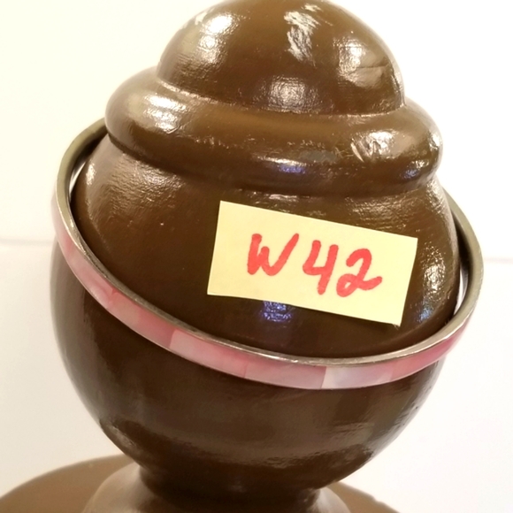 #W42 Hawaiian Pink MOP Shell Inlay Silver Bangle Bracelet Hand Crafted MOP - Picture 1 of 5